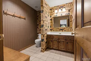 15838 Barons Way Dr, Chesterfield, MO 63017 - Photo 46