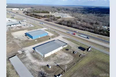 10825 N Service Road, Bourbon, MO 65441 - Photo 1