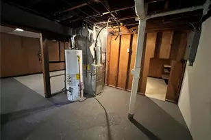 11909 Homestead Ave, Saint Louis, MO 63138 - Photo 16