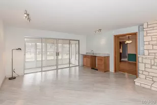 28 Woodcrest Dr, Ladue, MO 63124 - Photo 10
