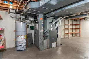 28 Woodcrest Dr, Ladue, MO 63124 - Photo 60