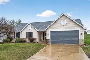 1464 Snowbird Ln, O'Fallon, MO 63366 - Photo 2