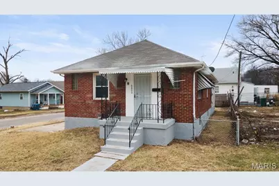 6800 Stratford Avenue, Saint Louis, MO 63121 - Photo 1