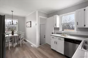 6800 Stratford Ave, Saint Louis, MO 63121 - Photo 14