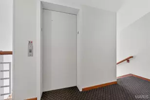 155 N Hanley Rd, University City, MO 63105 - Photo 6