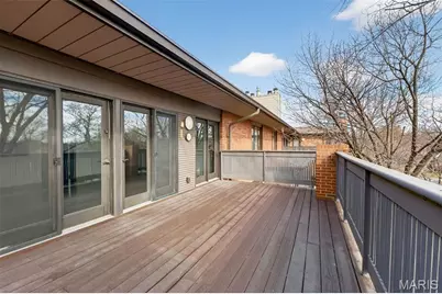 155 N Hanley Road #302, University City, MO 63105 - Photo 50