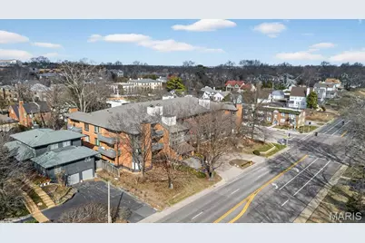 155 N Hanley Road #302, University City, MO 63105 - Photo 52