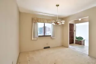 127 S Cardinal Ln, Saint Charles, MO 63301 - Photo 16