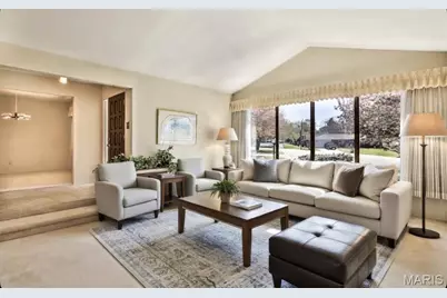 127 S Cardinal Lane, Saint Charles, MO 63301 - Photo 4