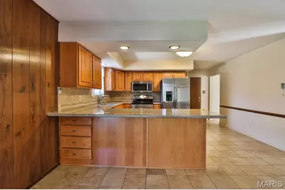 127 S Cardinal Lane, Saint Charles, MO 63301 - Photo 12