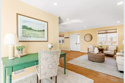 9044 W Swan Circle, Brentwood, MO 63144 - Photo 6