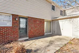 9044 W Swan Cir, Brentwood, MO 63144 - Photo 36