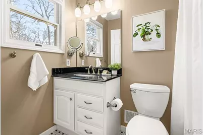 9044 W Swan Circle, Brentwood, MO 63144 - Photo 32