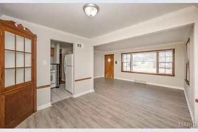 1232 Forest Home Drive, Bellefontaine Neighbors, MO 63137 - Photo 6