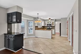 546 Nantucket Pointe Dr, Wildwood, MO 63040 - Photo 18