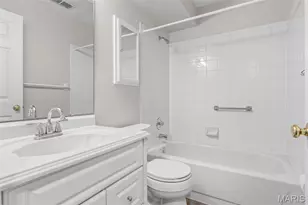 5162 Hollow Wood Ct, Saint Louis, MO 63128 - Photo 18