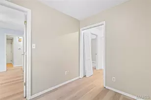 5162 Hollow Wood Ct, Saint Louis, MO 63128 - Photo 14