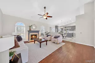 15 Canter Ct, Saint Peters, MO 63376 - Photo 10