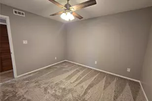 12130 Natural Bridge Rd, Bridgeton, MO 63044 - Photo 18