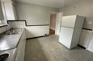 6927 Myron Ave, Saint Louis, MO 63121 - Photo 12