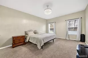 226 Greengate Dr, Lake Saint Louis, MO 63367 - Photo 8