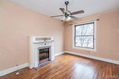 3865 Hartford Street, Saint Louis, MO 63116 - Photo 2