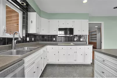 12934 Ballantine Court, Saint Louis, MO 63146 - Photo 14