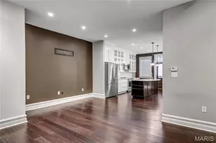 1041-1043 S Taylor Ave, Saint Louis, MO 63110 - Photo 8