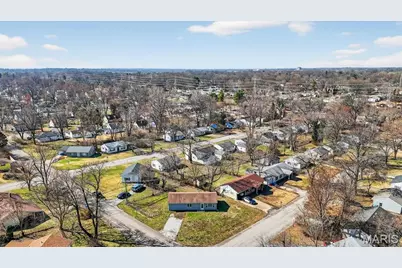 1202 Laredo Avenue, Saint Louis, MO 63138 - Photo 1