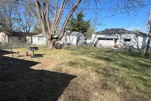 10505 Druid Dr, Saint Louis, MO 63137 - Photo 14