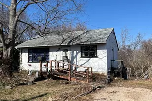 11041 Bernice Ave, Saint Ann, MO 63074 - Photo 1