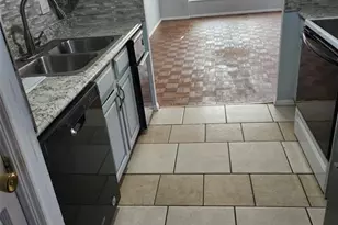 12303 White Cap Ln, Florissant, MO 63033 - Photo 6