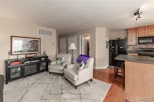 291 Montclair Tower Dr, Saint Charles, MO 63303 - Photo 10