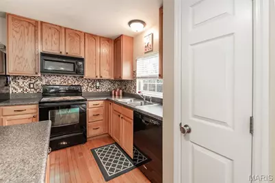 291 Montclair Tower Drive, Saint Charles, MO 63303 - Photo 16