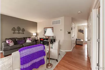 291 Montclair Tower Drive, Saint Charles, MO 63303 - Photo 8