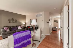 291 Montclair Tower Dr, Saint Charles, MO 63303 - Photo 8