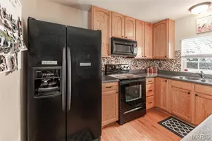 291 Montclair Tower Dr, Saint Charles, MO 63303 - Photo 18