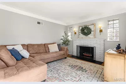 3470 Regal Place, Saint Louis, MO 63139 - Photo 10