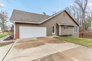 390 Portsmouth Dr, Saint Charles, MO 63303 - Photo 16