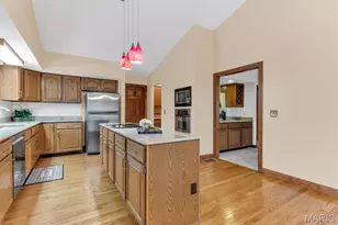 390 Portsmouth Dr, Saint Charles, MO 63303 - Photo 36