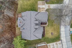 390 Portsmouth Dr, Saint Charles, MO 63303 - Photo 10