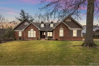 390 Portsmouth Drive, Saint Charles, MO 63303 - Photo 2