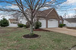 3315 Silvertrail Dr, Saint Charles, MO 63301 - Photo 32