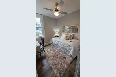 1200 N Benton Avenue, Saint Charles, MO 63301 - Photo 10