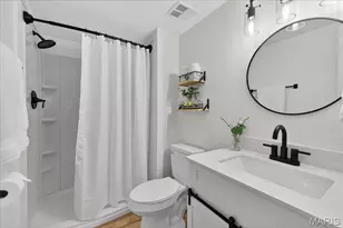 1400 Heritage Landing, Saint Charles, MO 63303 - Photo 20