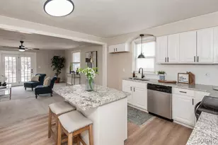 4048 Buckley Rd, Mehlville, MO 63125 - Photo 10