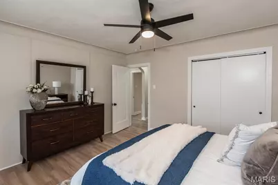 4048 Buckley Road, Mehlville, MO 63125 - Photo 14