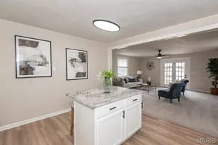 4048 Buckley Rd, Mehlville, MO 63125 - Photo 8