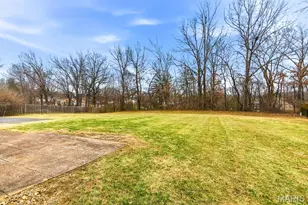 94 Meadowbrook Country Club Estate, Ballwin, MO 63011 - Photo 22