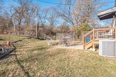 8408 Hawkesbury Drive, Saint Louis, MO 63121 - Photo 36